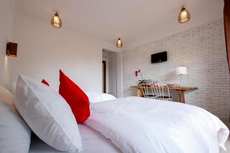 Surya Lombok Accommodation Selong Belanak Kültér fotó
