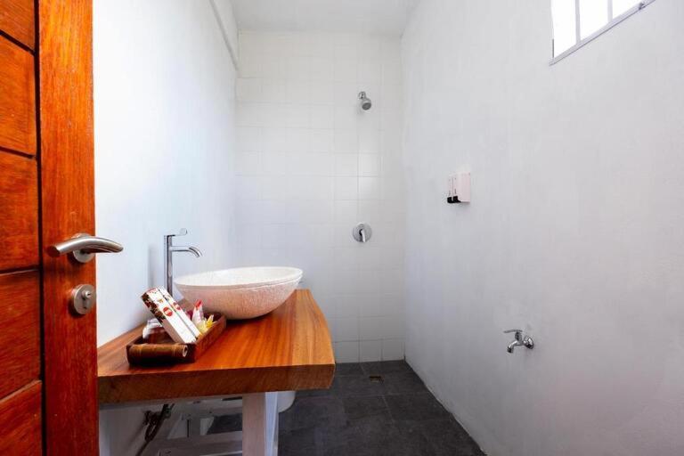 Surya Lombok Accommodation Selong Belanak Kültér fotó
